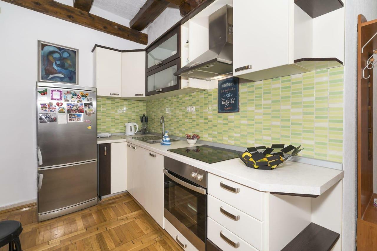 Little Place Near Sea Apartman Apartamento Jesenice  Exterior foto